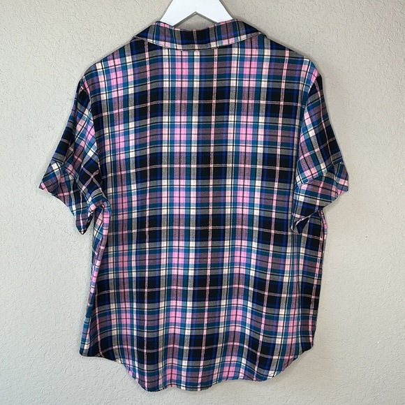 NWT Victoria's Secret Flannel Button Down Shirt and Shorts Pajama Set Size M - Picture 6 of 16